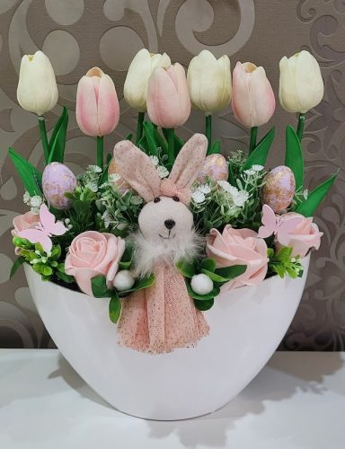 Nyuszis húsvéti asztaldísz