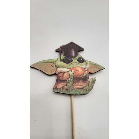 Baby Yoda Ballagási Fa Virágbeszúró 8 cm