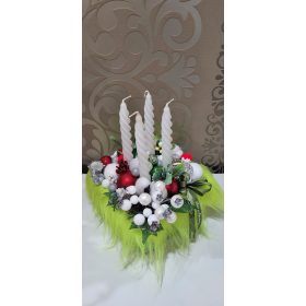 Grincsszőrmés adventi asztaldísz 15x15 cm