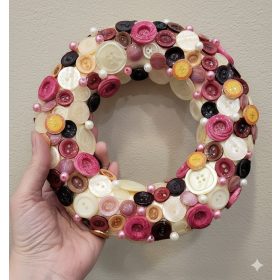   "Gombvarázs" – Pasztell rózsaszín és mályva gombos kopogtató