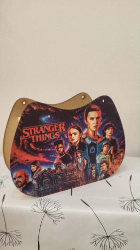 Hawkins Krónikái  Részletgazdag Stranger Things Dekortáska