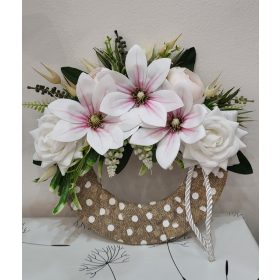   „Hajnali Pír” – Rusztikus Kopogtató Pasztell Rózsaszín Magnóliákkal