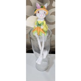 Lógólábú nyuszi répával,sárga