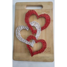   „Szívdobbanás” – Egyedi String Art Dekoráció Bambusz Alapon